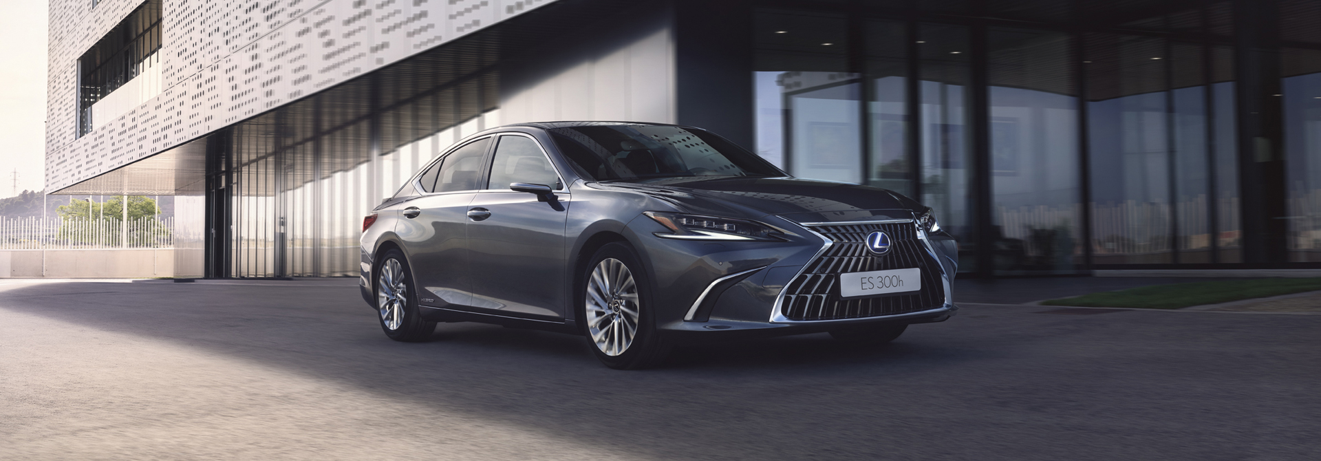 https://schiller.hu/wp-content/uploads/2021/05/lexus-pest-schiller_es_kreativ_1920x670px_04.jpg