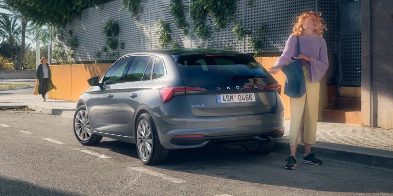 A Skoda Scala kívülről.