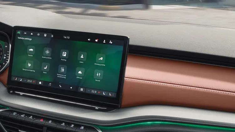 A ŠKODA OCTAVIA mindig online.