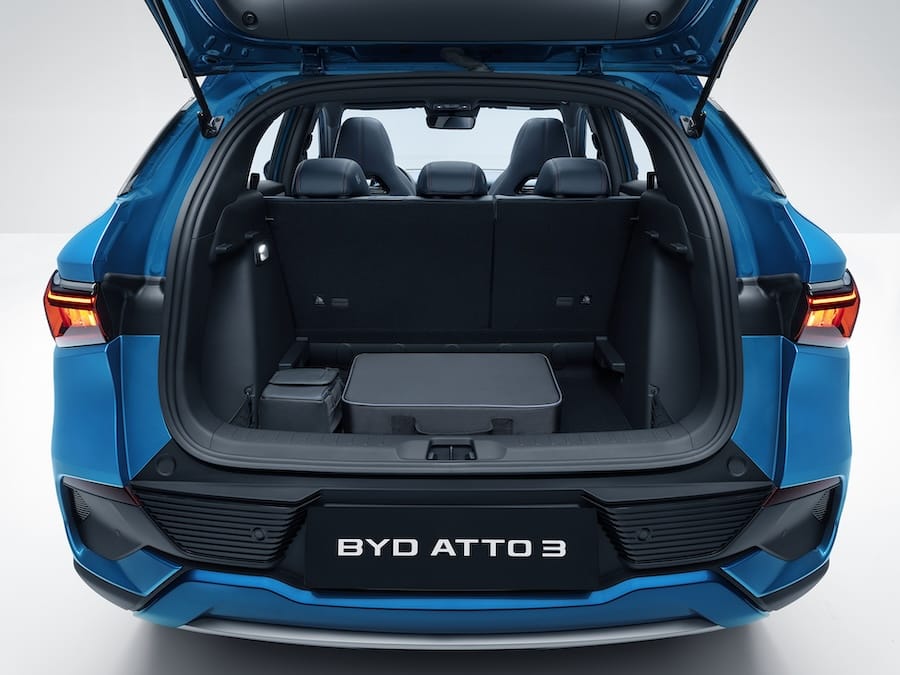 A BYD ATTO 3 csomagtere 440 liter.