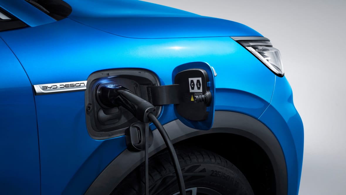 Egy elektromos autó fogyasztása általában alacsonyabb,mint egy benzinesé.
