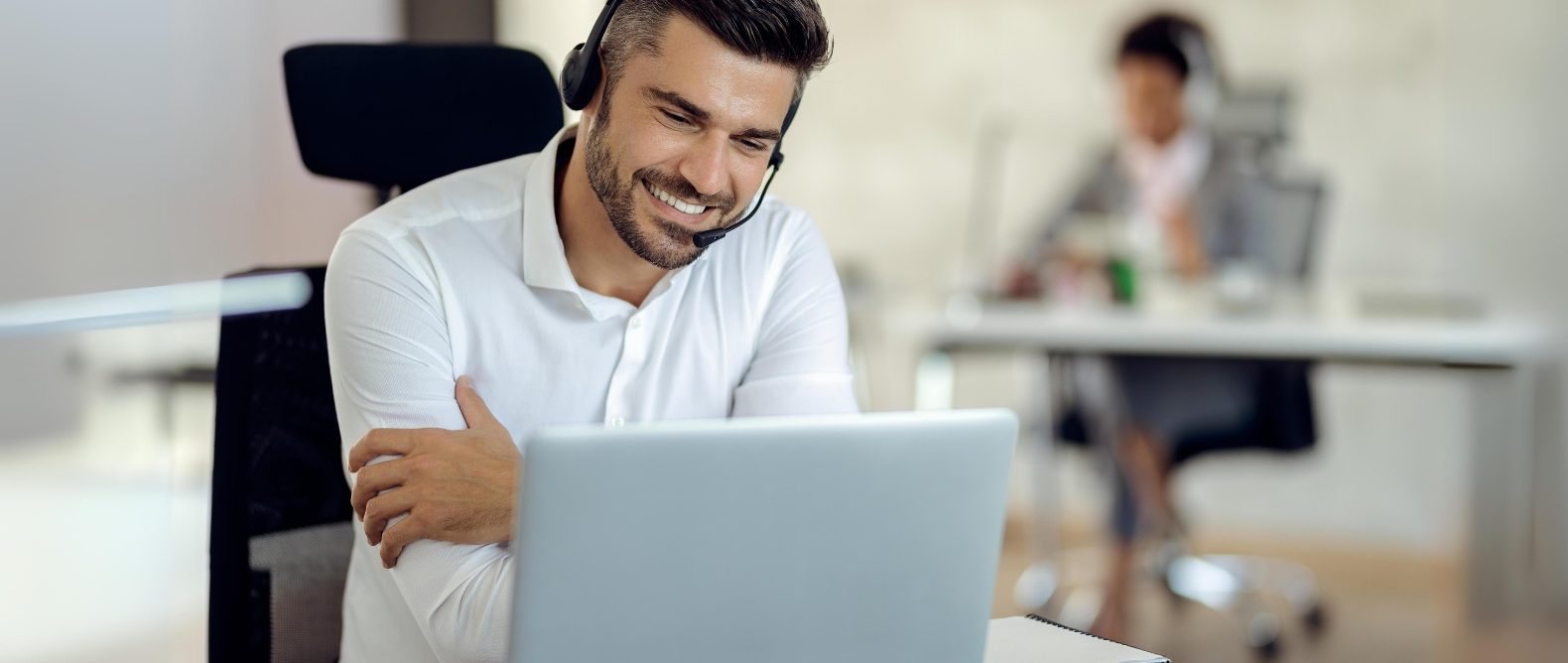 A Schiller helpdesk szolgáltása minden probléma esetén segítséget tud nyújtani.