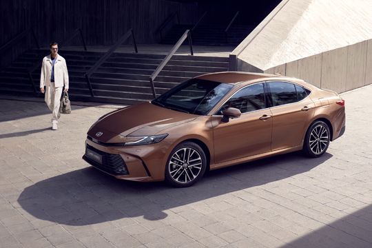 https://schiller.hu/wp-content/uploads/2024/08/toyota-schiller_camry_540x360px.jpg
