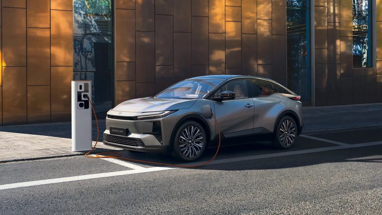 Az új Toyota C-HR+ külseje